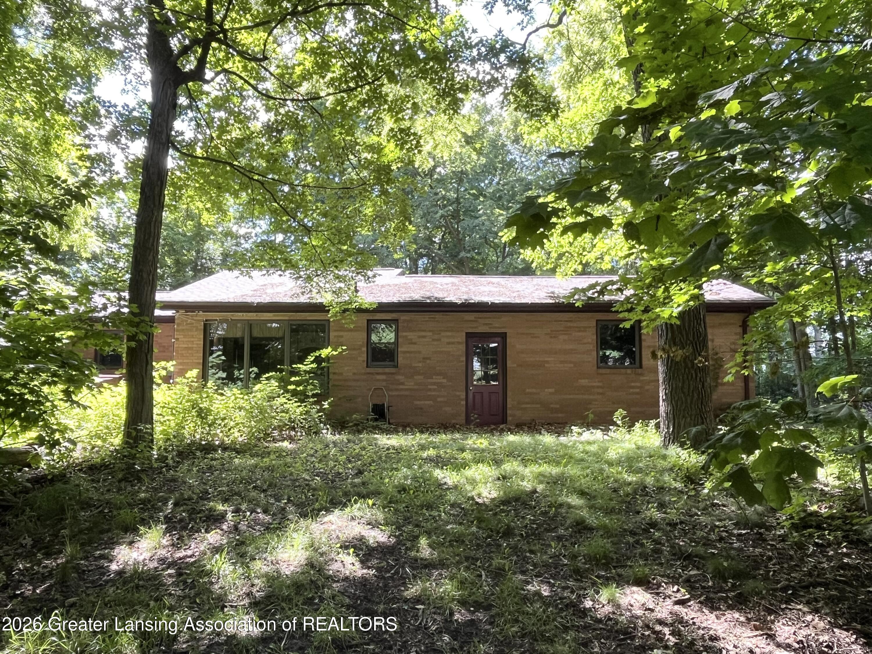 13708 Oneida Road Grand Ledge, MI 48837 - Photo 21 of 22 IMG_1055