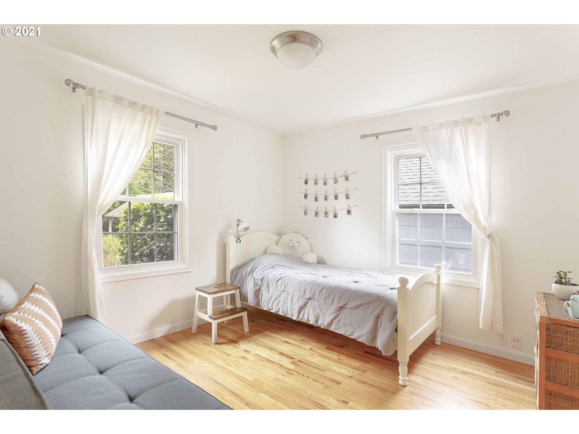 10475 Northwest Cornell Road Portland, OR 97229 - Photo 13 of 32 Gallery Image 13