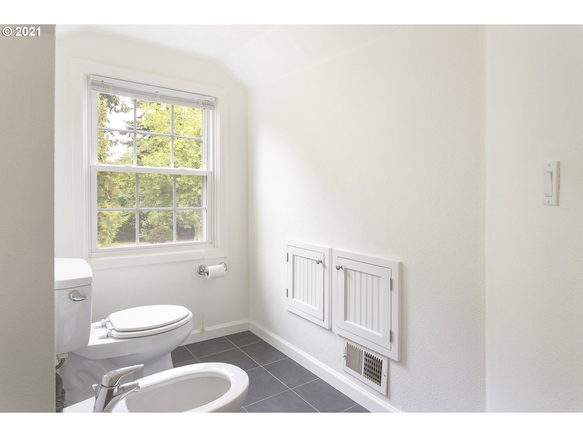 10475 Northwest Cornell Road Portland, OR 97229 - Photo 17 of 32 Gallery Image 17