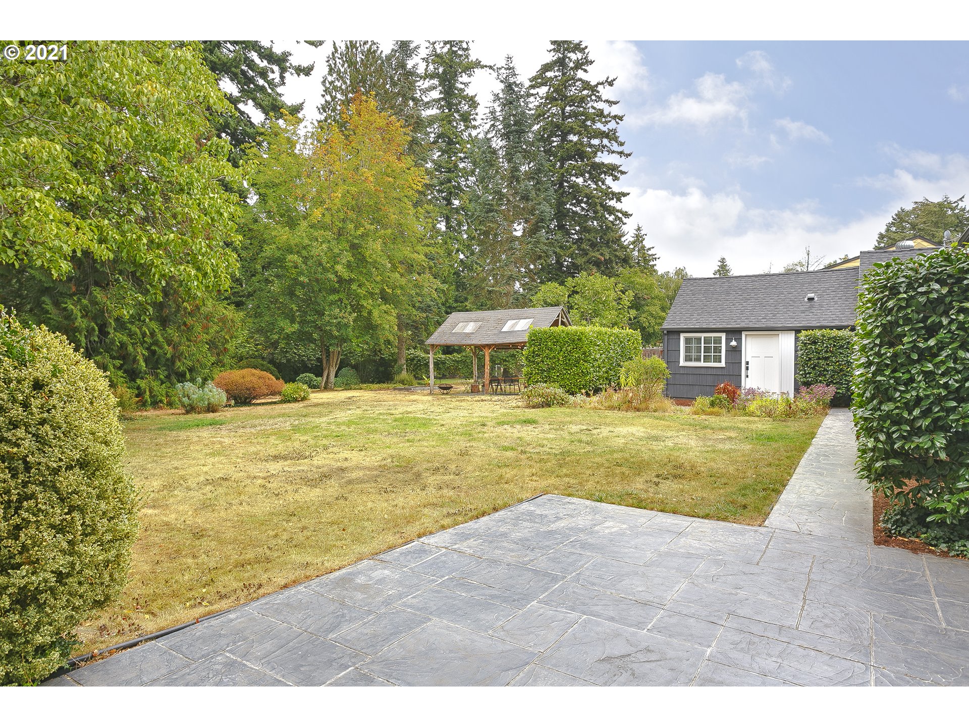 10475 Northwest Cornell Road Portland, OR 97229 - Photo 25 of 32 Gallery Image 25