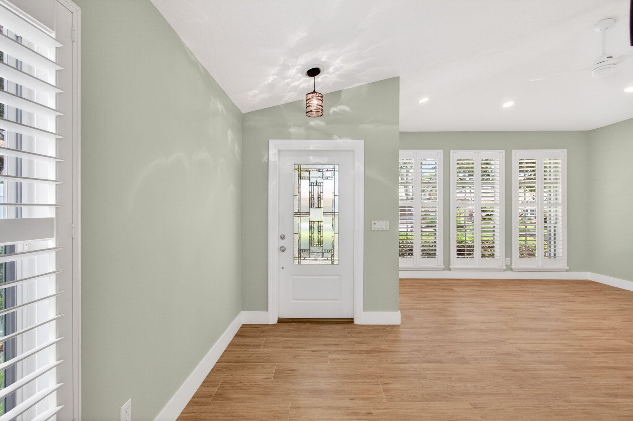 1142 Canoe Point Delray Beach, FL 33444 - Photo 13 of 68 Entry