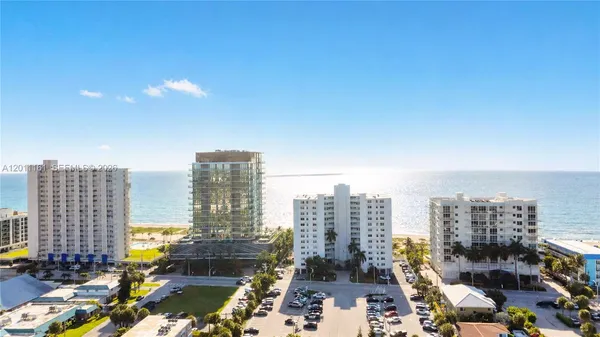 $330,000 | 710 North Ocean Boulevard, Unit 511, Pompano Beach, FL 33062