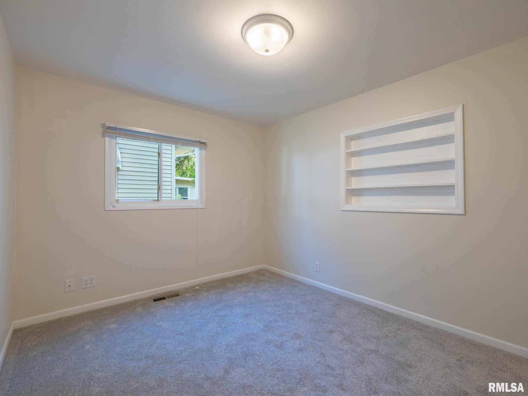 209 Capri Street Pekin, IL 61554 - Photo 25 of 36