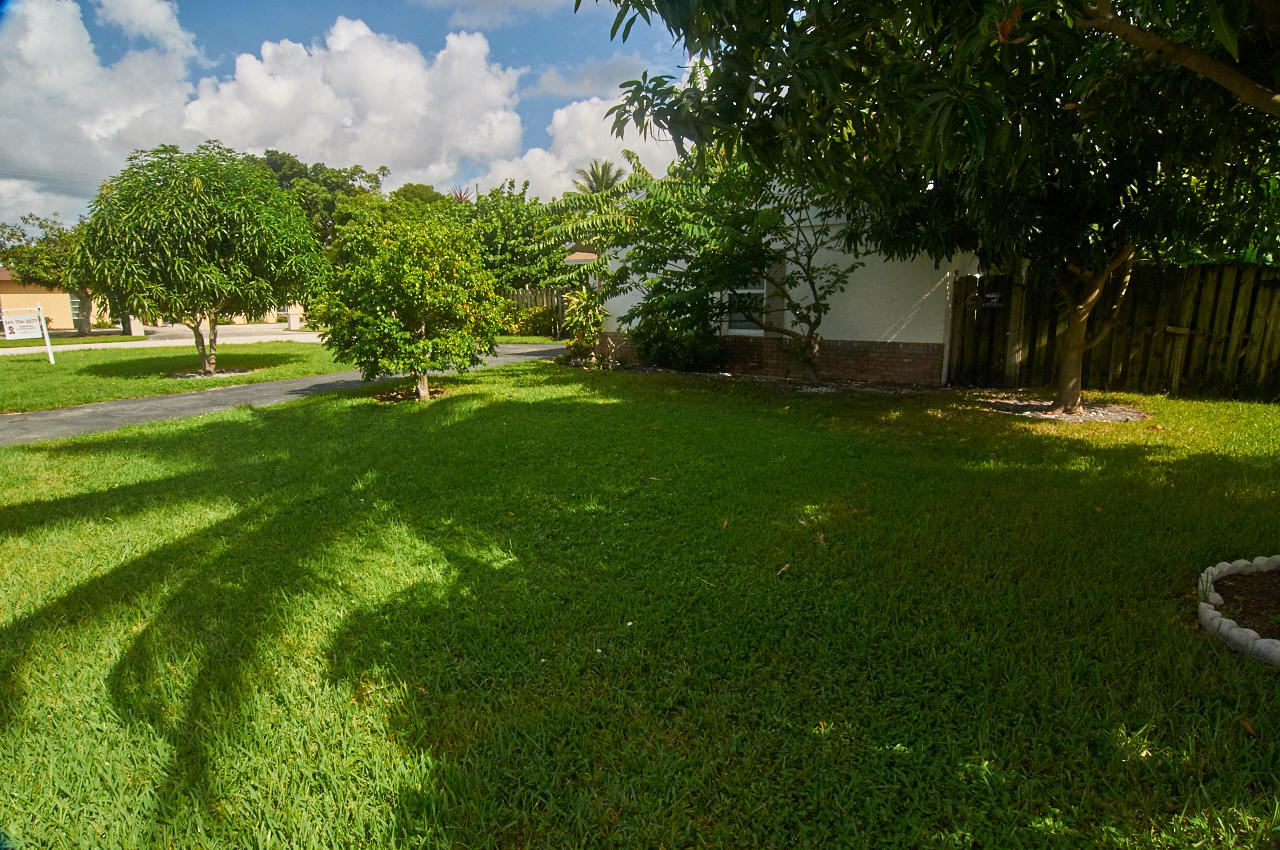 201 Northeast 28th Terrace Boca Raton, FL 33431 - Photo 28 of 36 201/South-East
