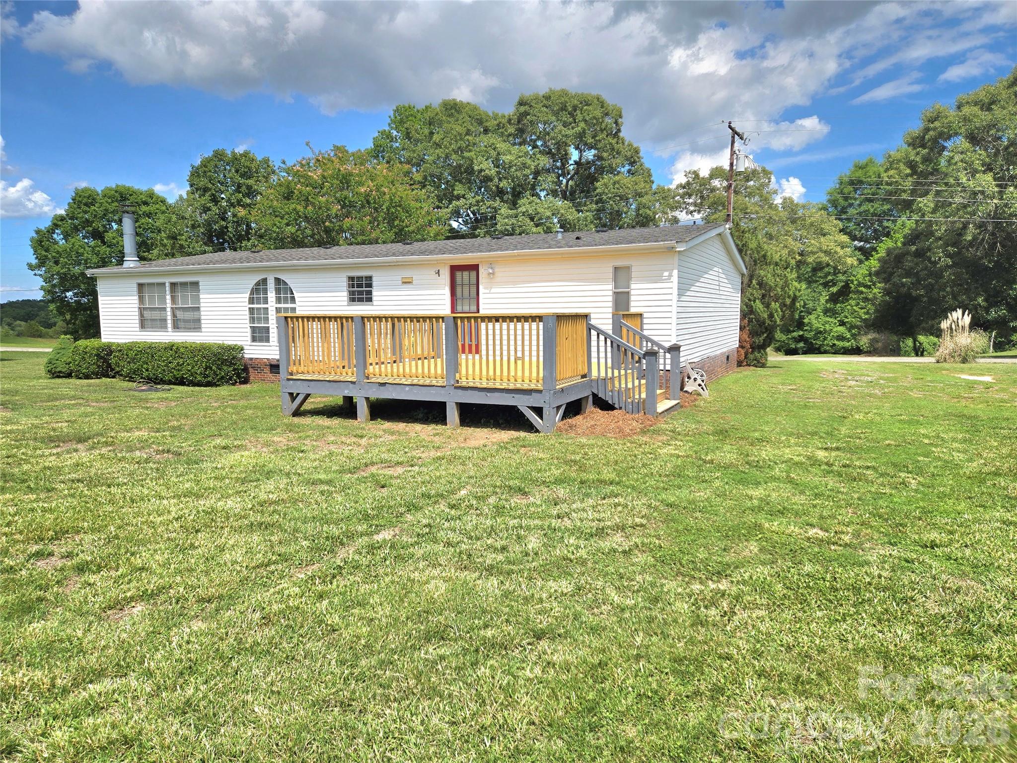 3449 Yount Road Newton, NC 28658 - Photo 4 of 24 Gallery Image 4