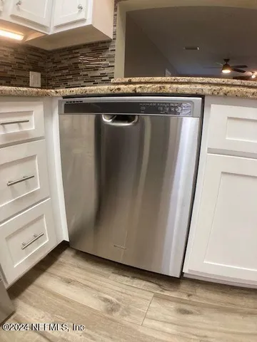 a close view of sink and tap