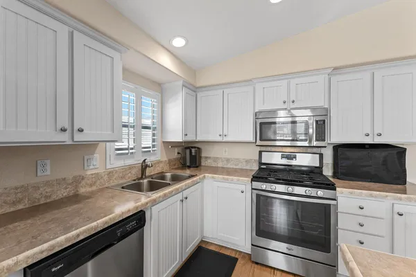 $380,000 | 128 Don Felipe, Ojai, CA 93023