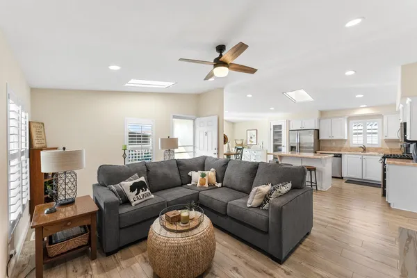 $380,000 | 128 Don Felipe, Ojai, CA 93023