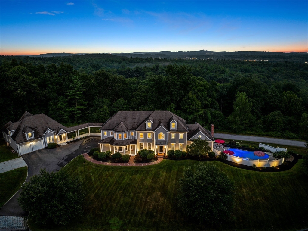 32-34 Autumn Ridge Road Berlin, MA 01503 - Photo 2 of 42 Gallery Image 2