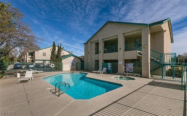 $1,050 | 5211 South Lindell Road, Unit 104, Las Vegas, NV 89118