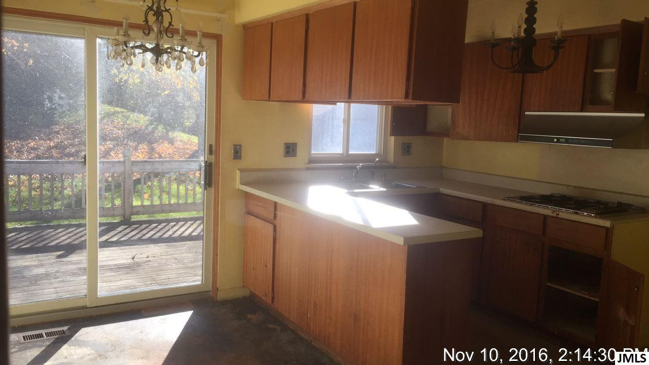 2933 McCain Road Jackson, MI 49203 - Photo 8 of 16 Photo 8