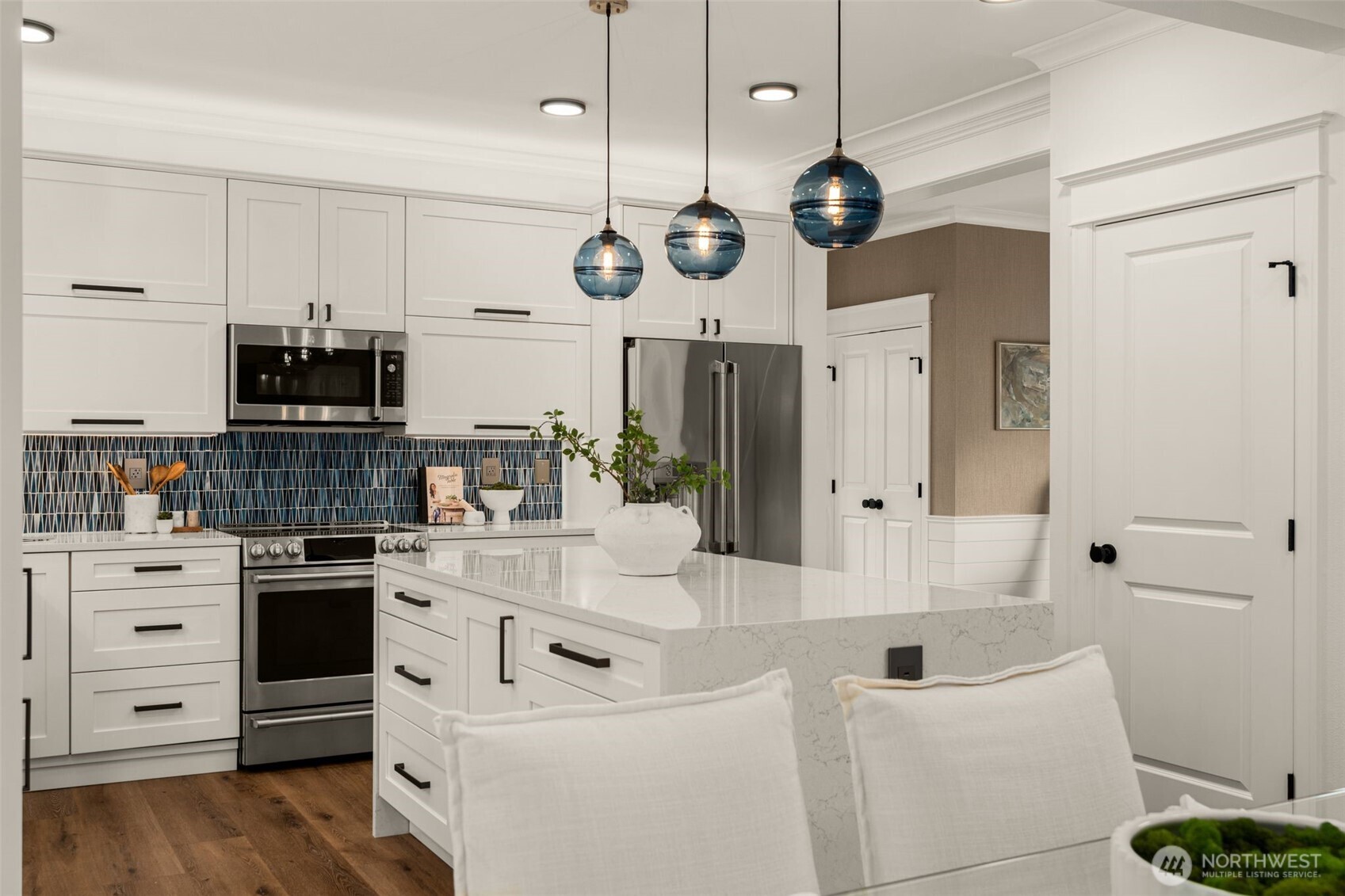 1920 Northeast Katsura Street Issaquah, WA 98029 - Photo 6 of 27