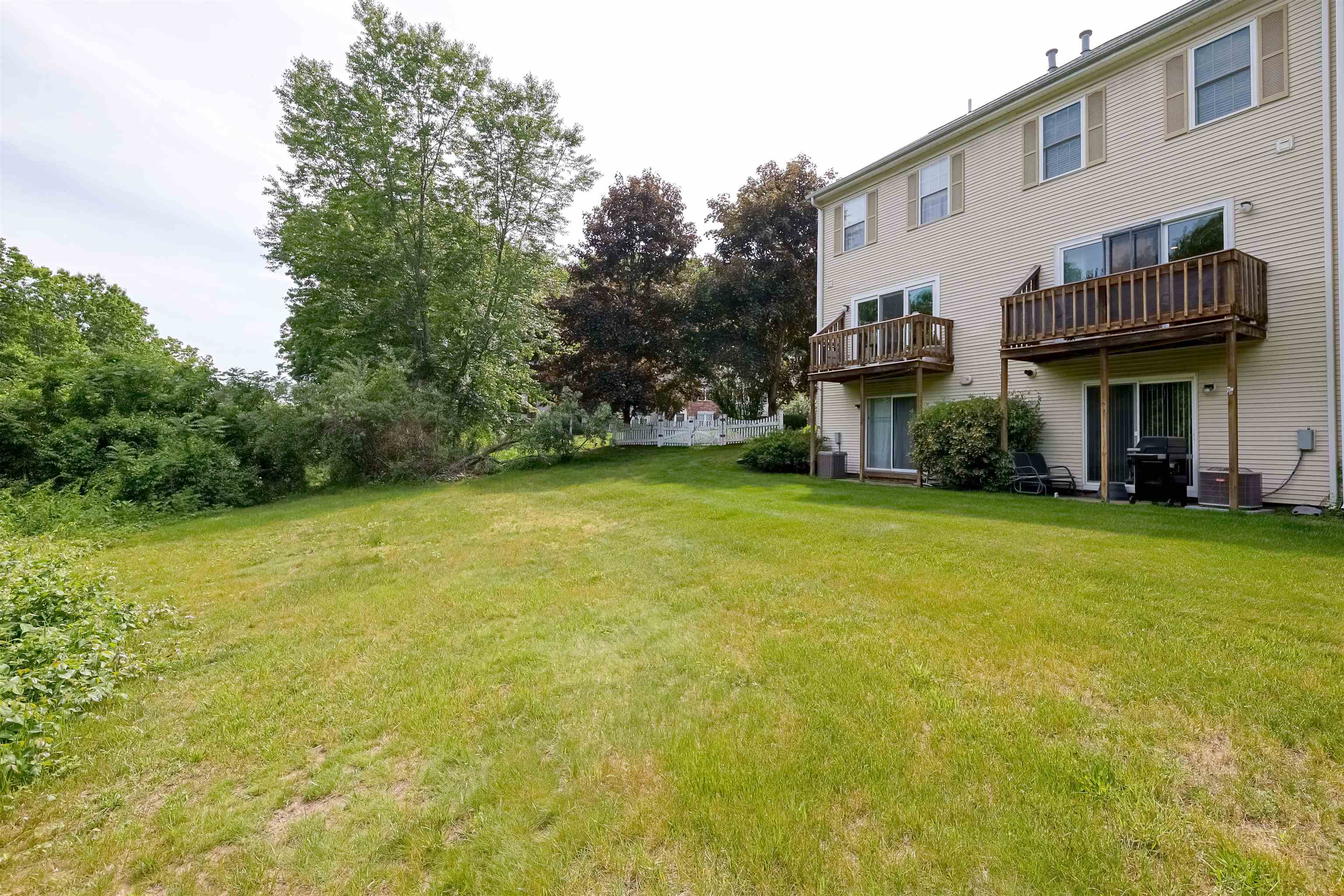 15 Middlesex Road Merrimack, NH 03054 - Photo 29 of 40