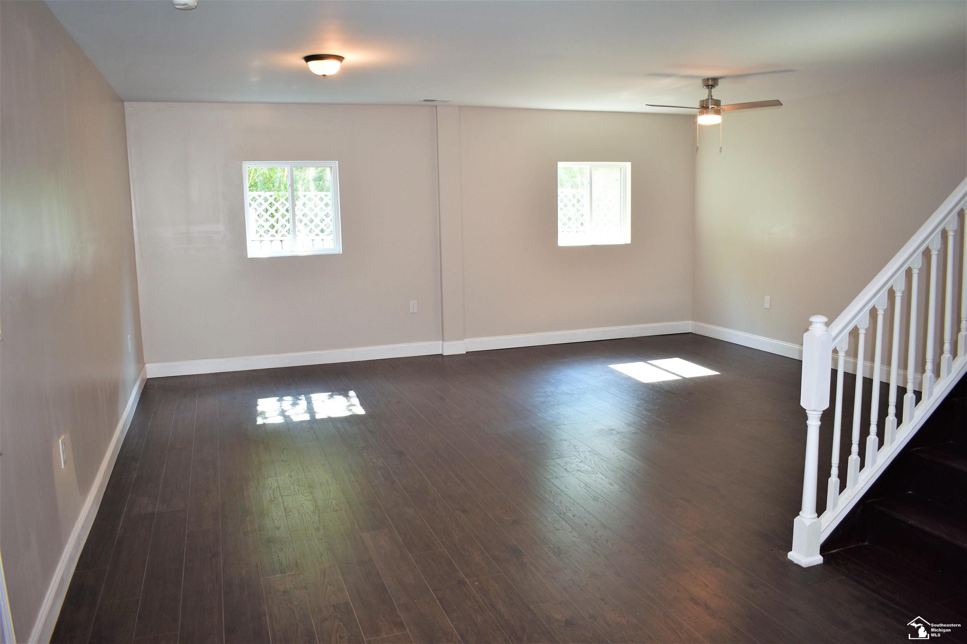 45081 Willis Road Belleville, MI 48111 - Photo 10 of 33 50115074-9.JPG