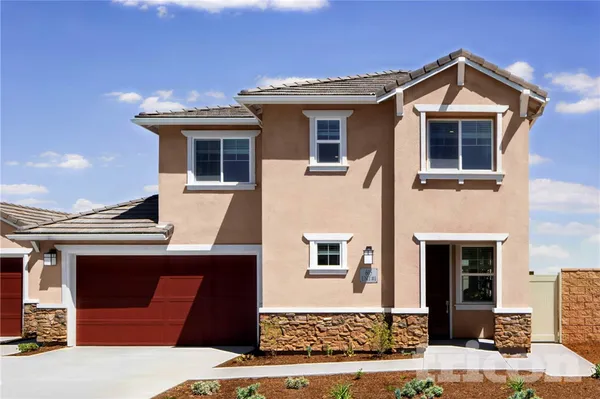 $4,499 | 605 Citron Street, Unit 1, Corona, CA 92882