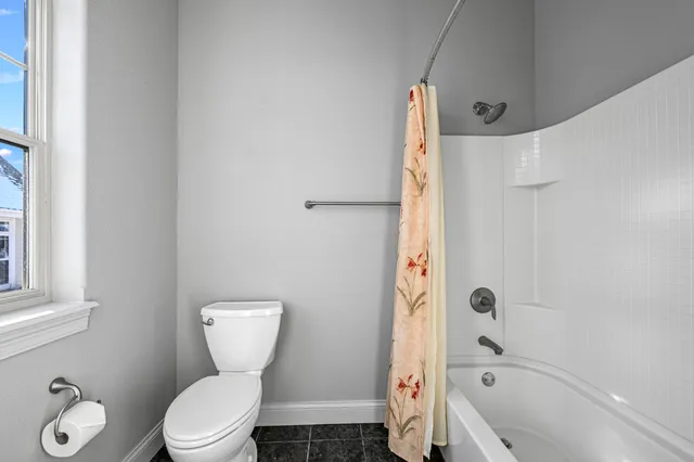 $800,000 | 1524 Mohican Trail, Waukesha, WI 53189