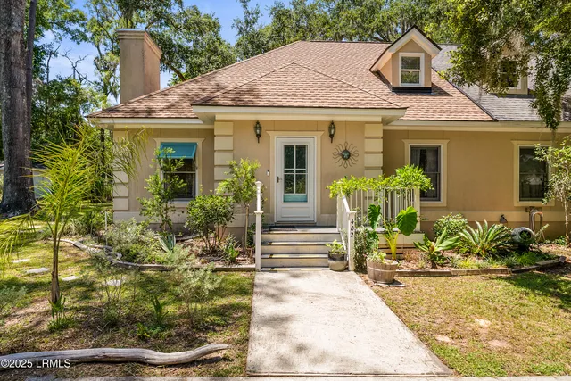 $375,000 | 402 Joshua Court, Beaufort, SC 29902