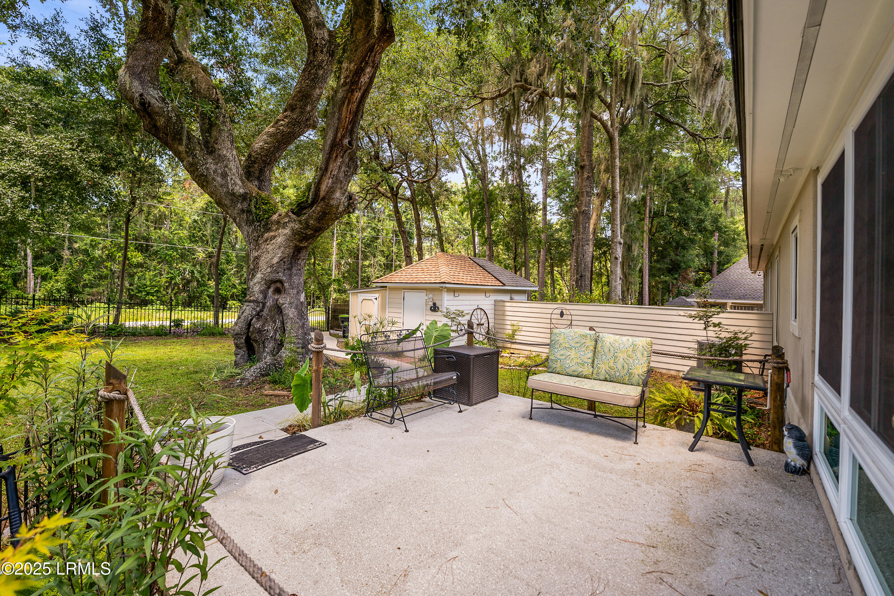 402 Joshua Court Beaufort, SC 29902 - Photo 33 of 45 27