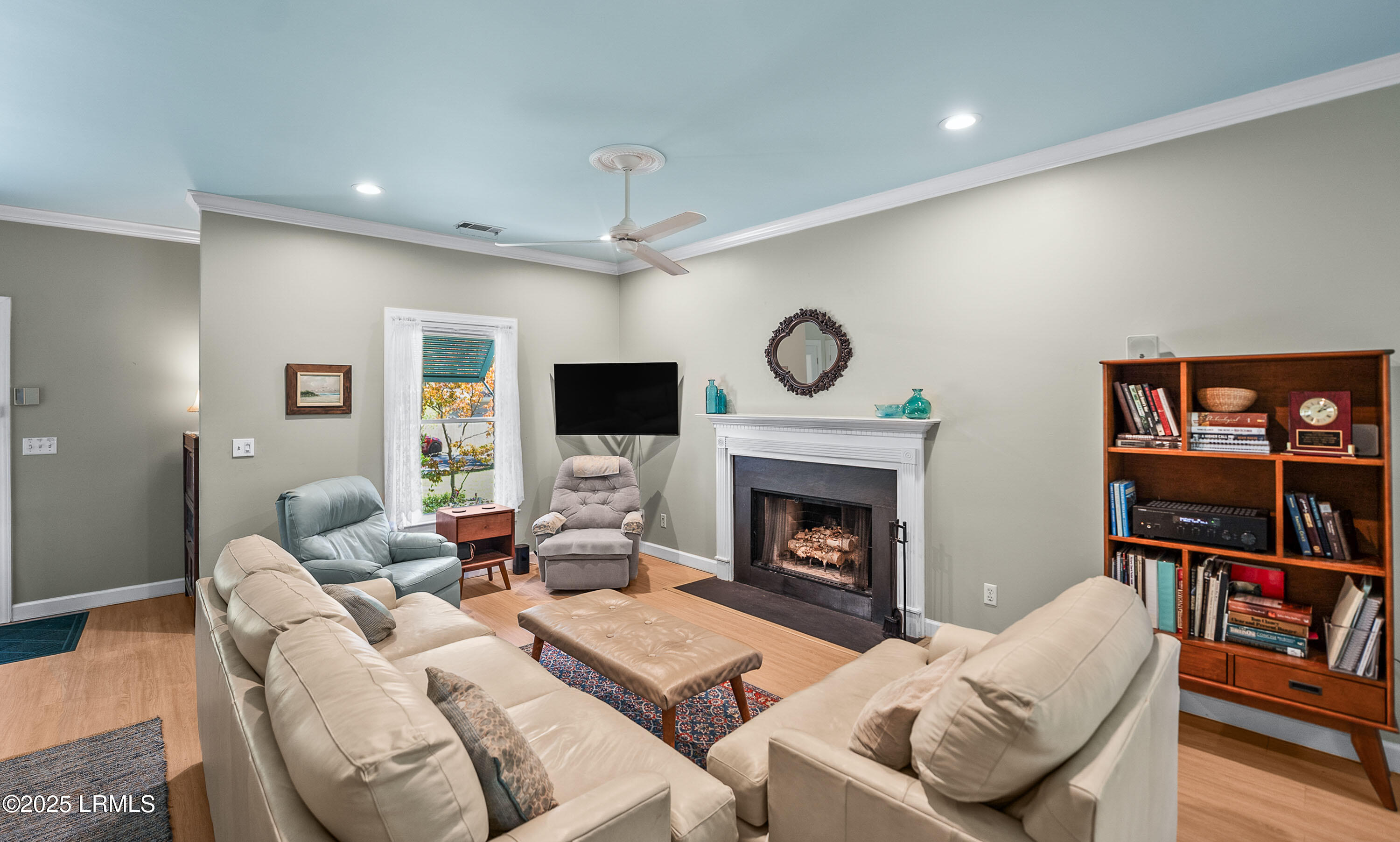 402 Joshua Court Beaufort, SC 29902 - Photo 8 of 45 5