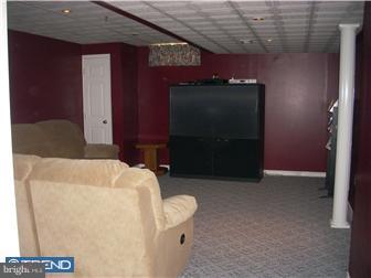 33 Kulp Road East Chalfont, PA 18914 - Photo 10 of 12 Gallery Image 10