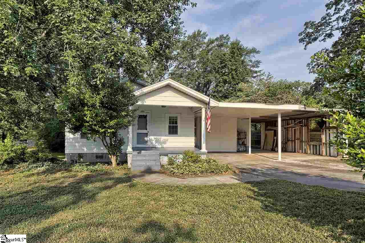 220 Buchanan Circle Pendleton, SC 29670 - Photo 1 of 36