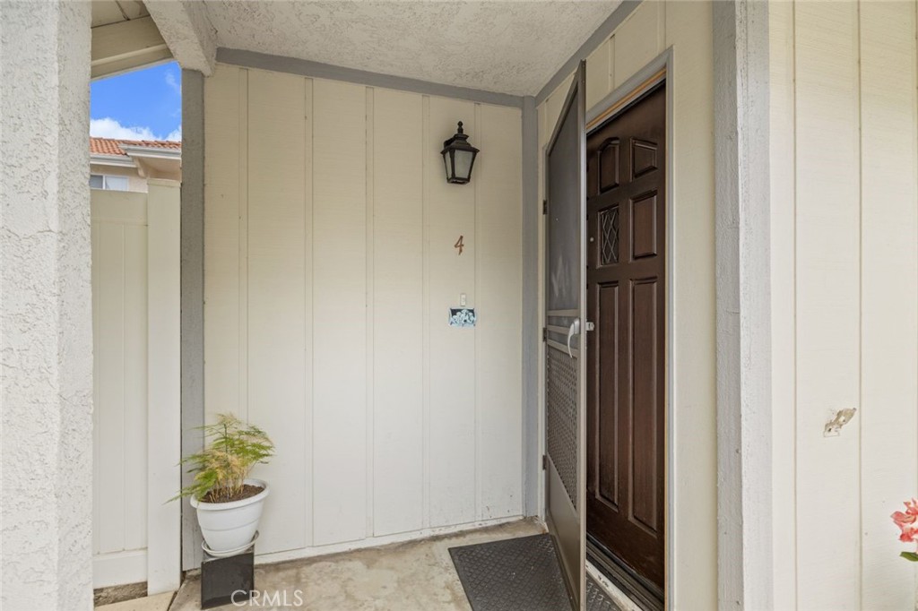 317 East Duarte Road, Unit 4 Arcadia, CA 91006 - Photo 4 of 31