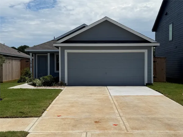$186,990 | 5618 Shelford Birch Drive, Conroe, TX 77303