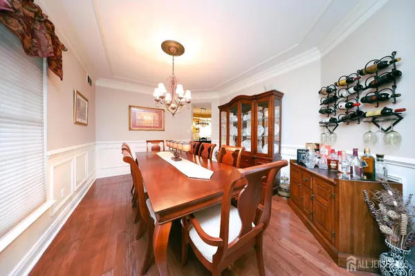 $1,100,000 | 8 Clearbrook Court, Howell, NJ 07731