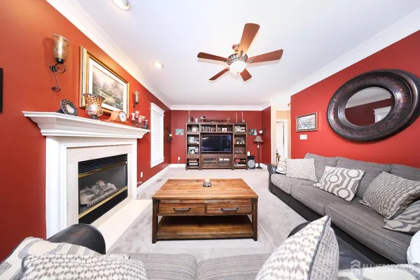 $1,100,000 | 8 Clearbrook Court, Howell, NJ 07731