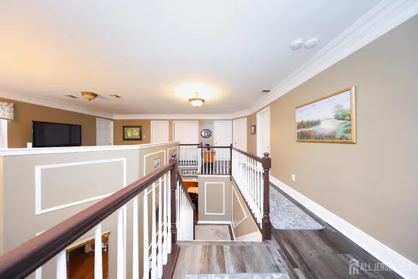 $1,100,000 | 8 Clearbrook Court, Howell, NJ 07731