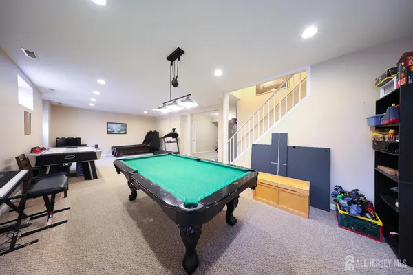 $1,100,000 | 8 Clearbrook Court, Howell, NJ 07731