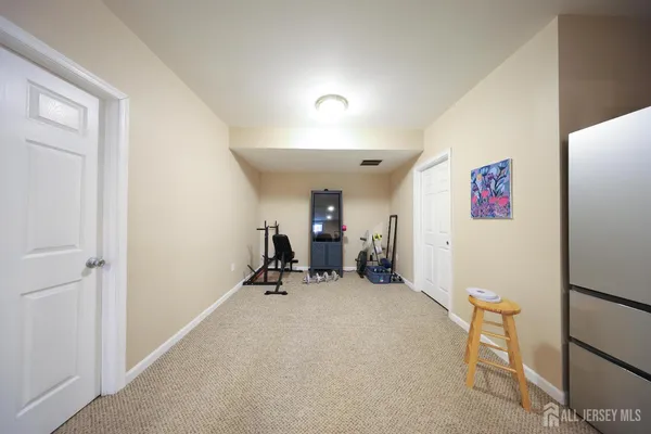 $1,100,000 | 8 Clearbrook Court, Howell, NJ 07731