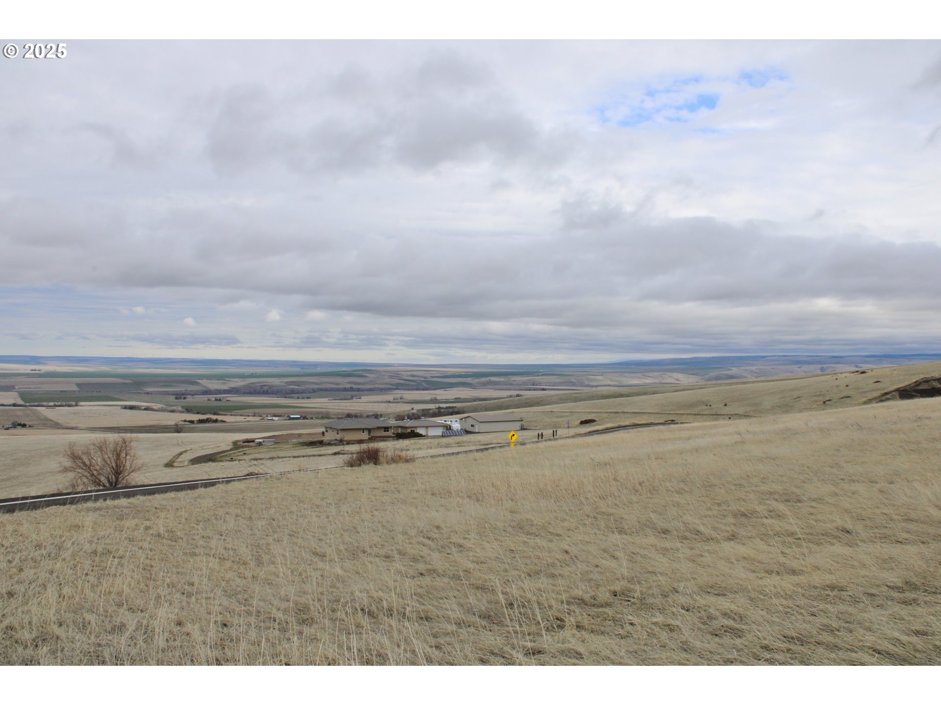 Old Emigrant Road Pendleton, OR 97801 - Photo 1 of 6 a view of an ocean