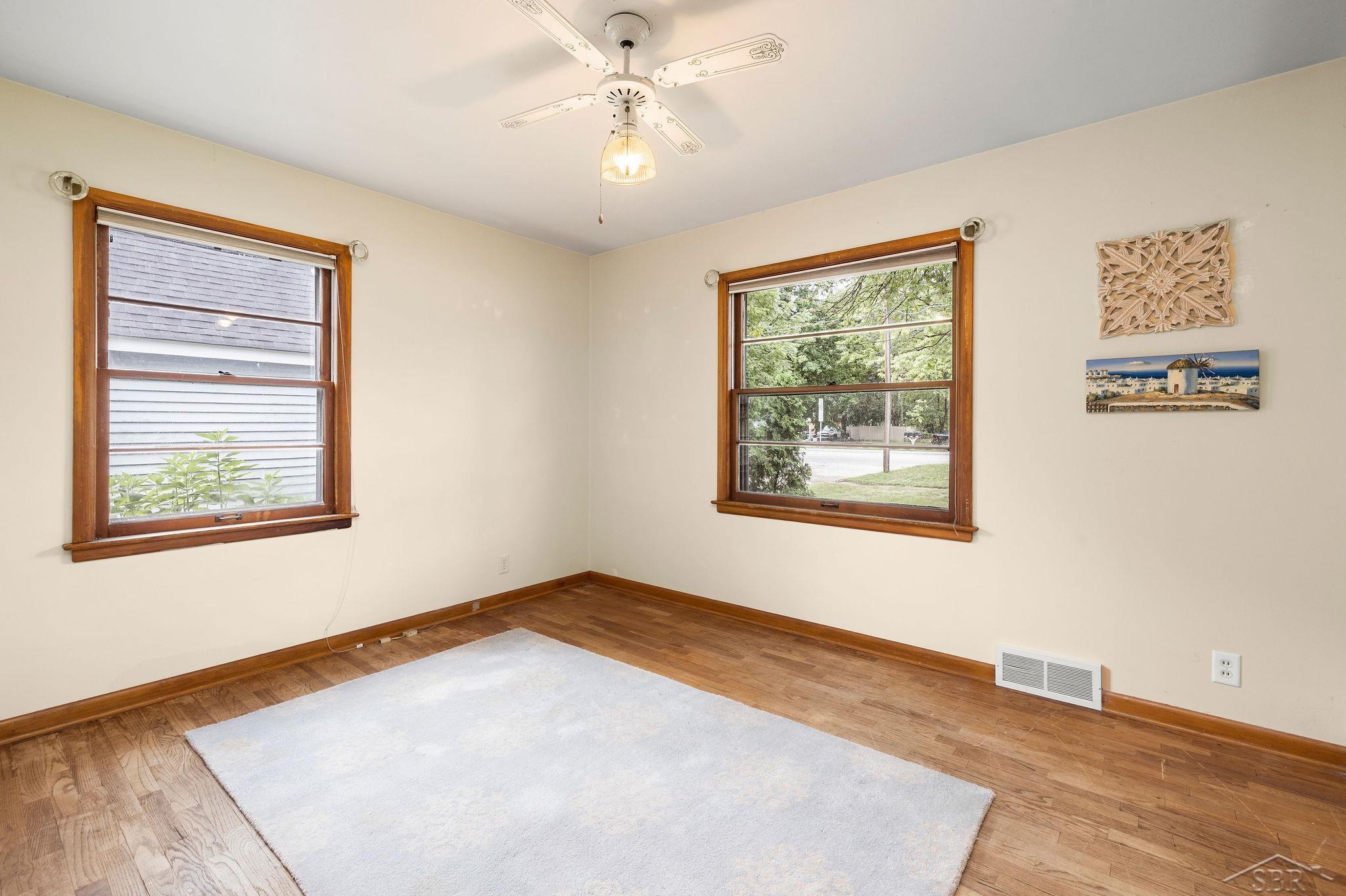 1756 Hemmeter Road Saginaw, MI 48638 - Photo 12 of 19 50087819-11.JPG