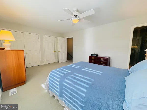 $749,900 | 1661 South Hayes Street, Unit 2, Arlington, VA 22202