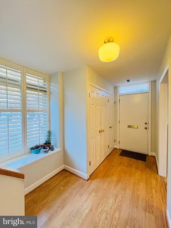 $749,900 | 1661 South Hayes Street, Unit 2, Arlington, VA 22202