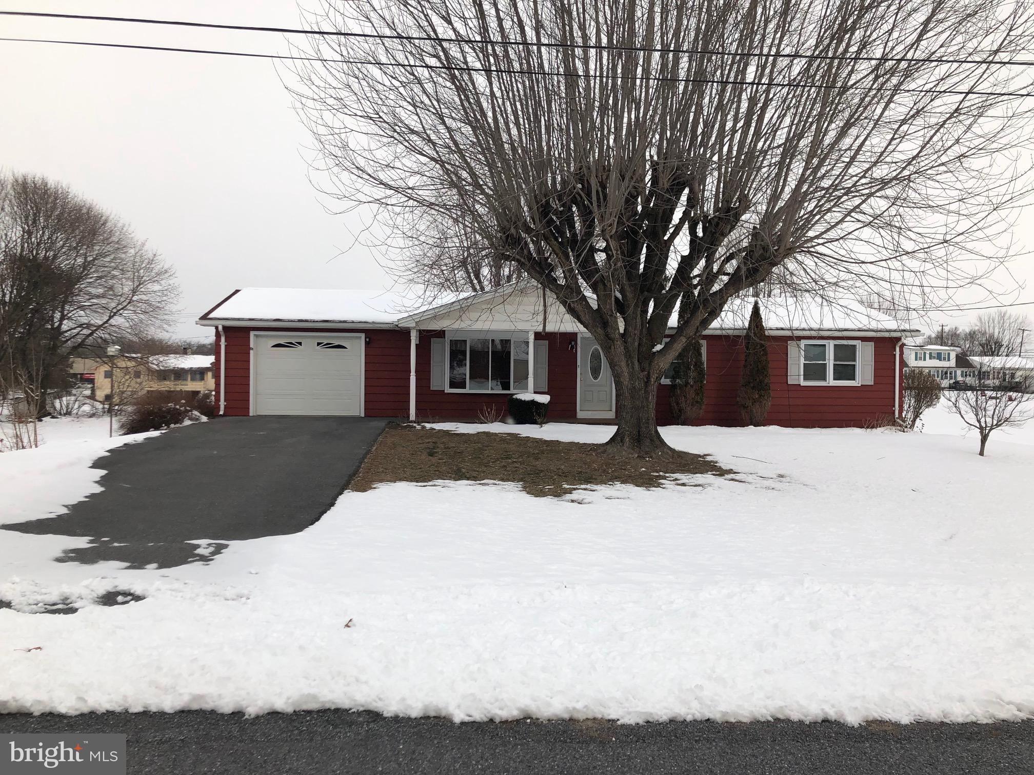 13 Midland Road Newville, PA 17241 - Photo 2 of 11 Gallery Image 2
