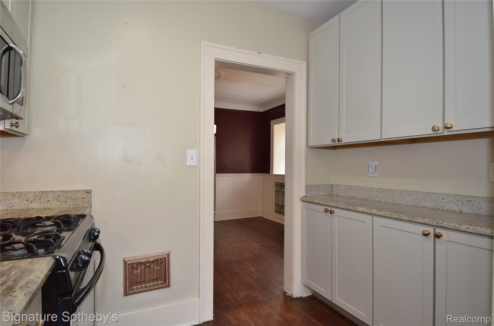 53 Wellesley Drive Pleasant Ridge, MI 48069 - Photo 16 of 49 Granite Counters and Lots of Cabinets