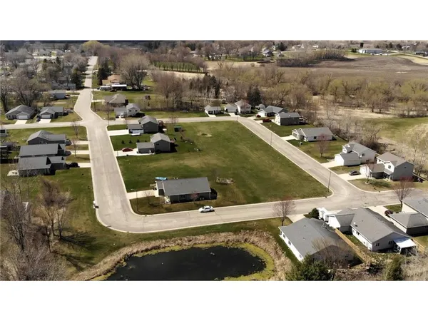 $21,900 | 544 Willow Avenue, Eden Valley, MN 55329