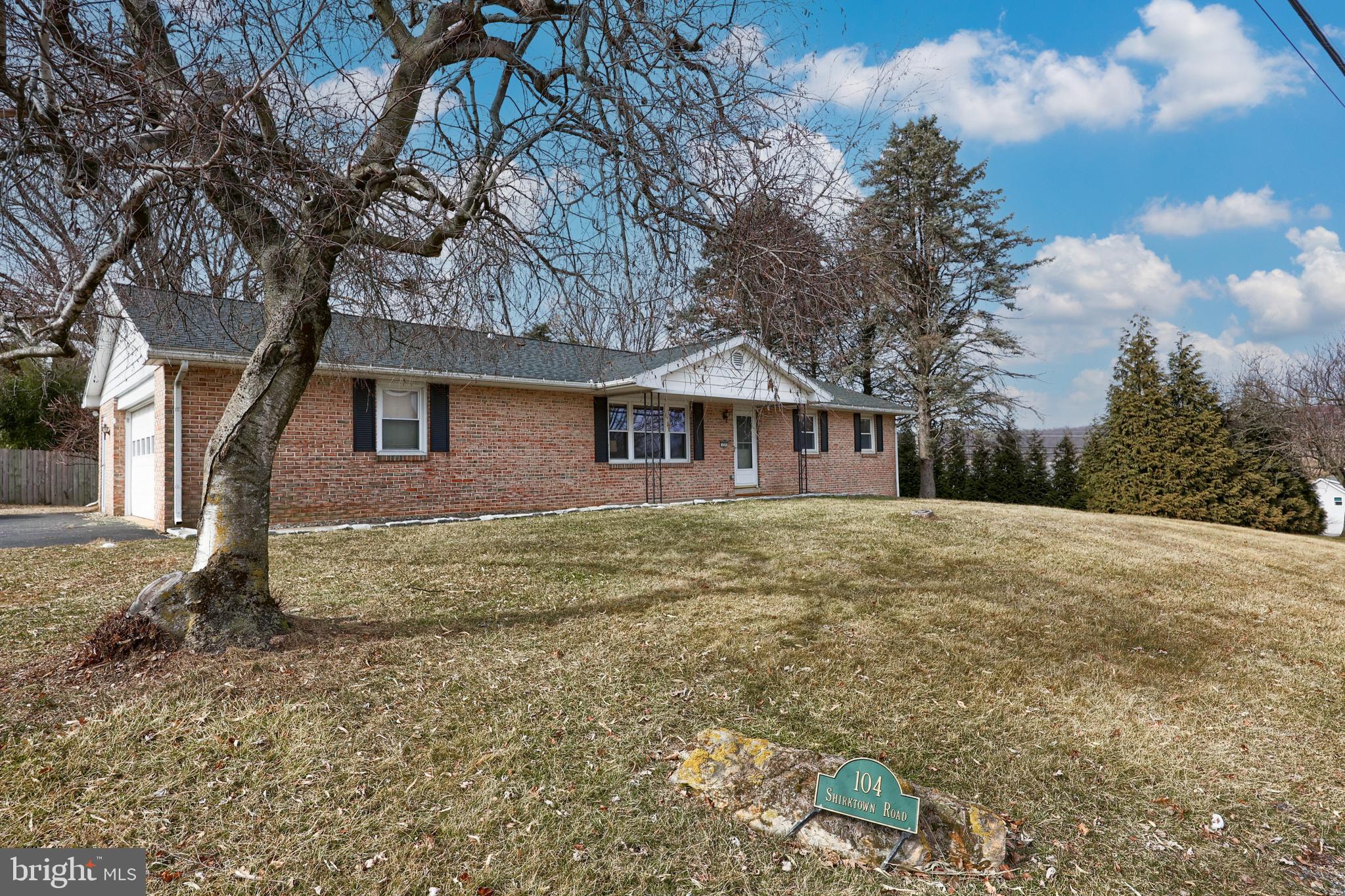 104 Shirktown Road Narvon, PA 17555 - Photo 3 of 50 Gallery Image 3
