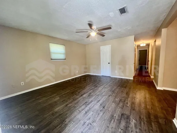 $1,700 | 1602 Forbes Street, Green Cove Springs, FL 32043