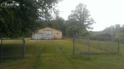 3561 West Caro Road Caro, MI 48723 - Photo 4 of 13 20382776-3.JPG