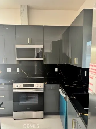 $3,800 | 7534 Sausalito Avenue, West Hills, CA 91307