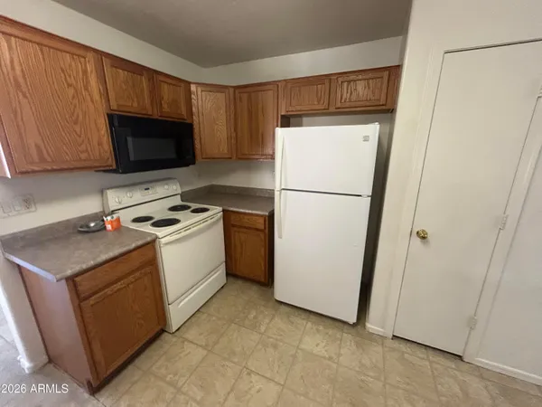 $1,650 | 12457 West Hearn Road, El Mirage, AZ 85335