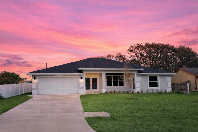 $539,000 | 655 Southwest Seagull Terrace, Port St. Lucie, FL 34953