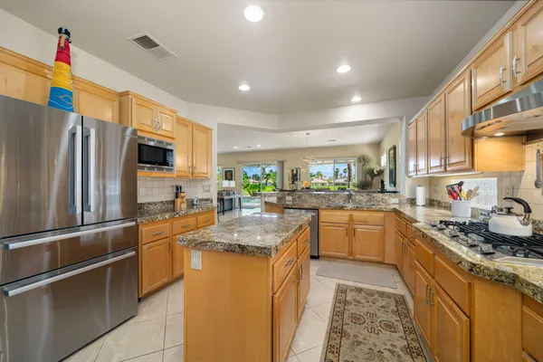 $4,200 | 78328 Calle Las Ramblas, La Quinta, CA 92253