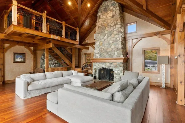 $2,225,000 | 1926 West Lake Road, Wells, VT 05774