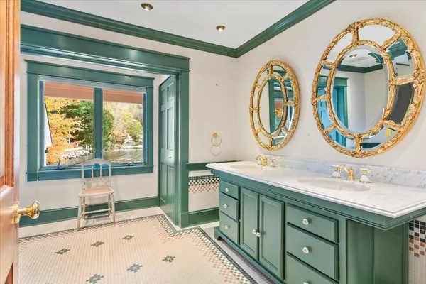 $2,225,000 | 1926 West Lake Road, Wells, VT 05774