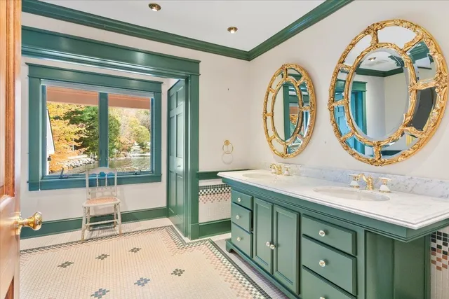 $2,225,000 | 1926 West Lake Road, Wells, VT 05774