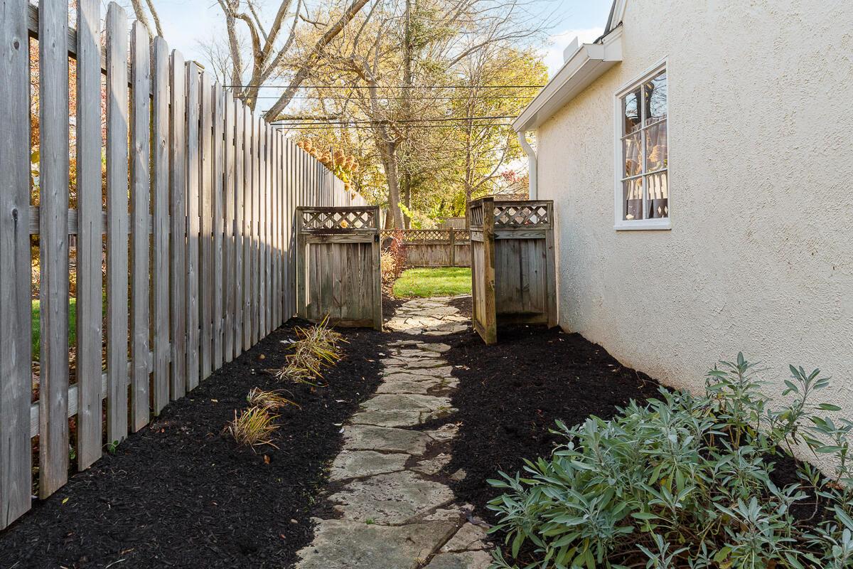 2716 Welsford Road Columbus, OH 43221 - Photo 45 of 46 Side Walkway